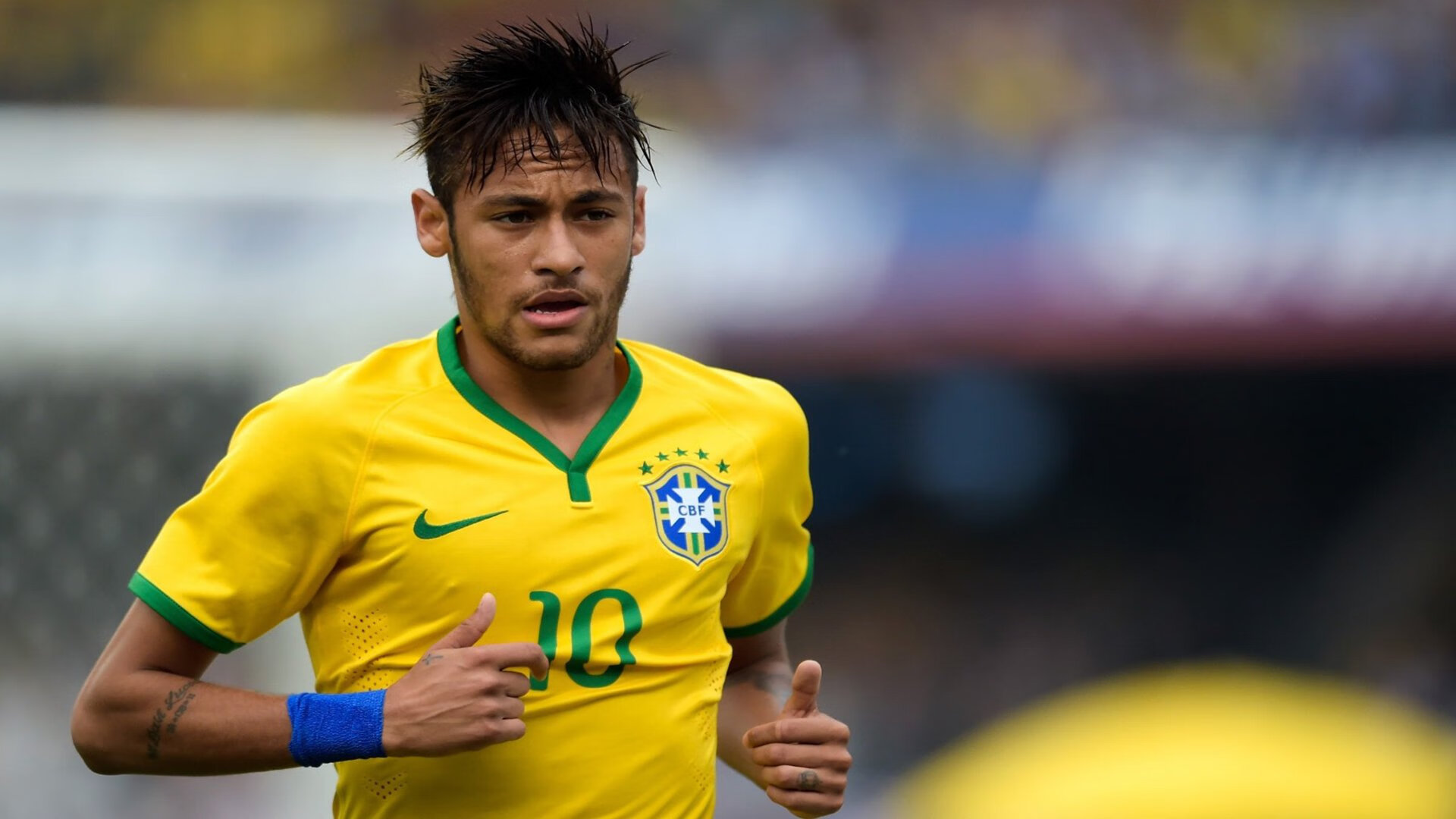 高潮不断!王强压哨三分震撼全场,助队完成逆转!